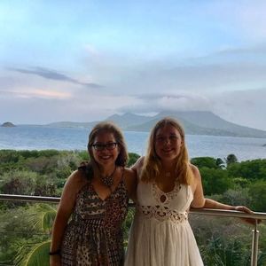 Meet your Posher, Lynette